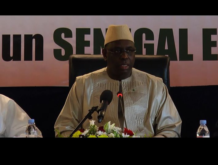 Macky Sall sur les Législatives : « Qu’il soit dit avec force… Nous ne tolérerons aucune liste parallèle issue de nos rangs » Macky Sall sur les Législatives : « Qu’il soit dit avec force… Nous ne tolérerons aucune liste parallèle issue de nos rangs »