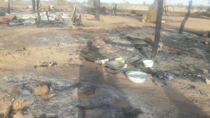 CASES BRÛLÉES À NDINDY - 11 personnes placées sous mandat de dépôt... Vive tension dans l'air ! CASES BRÛLÉES À NDINDY - 11 personnes placées sous mandat de dépôt... Vive tension dans l'air !