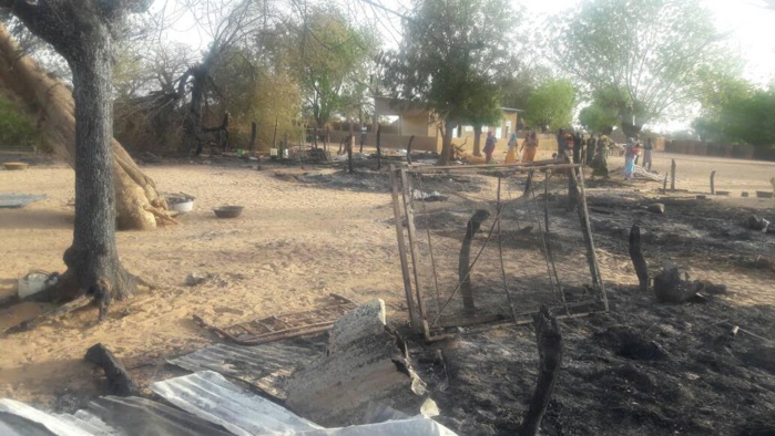 CASES BRÛLÉES À NDINDY - 11 personnes placées sous mandat de dépôt... Vive tension dans l'air ! CASES BRÛLÉES À NDINDY - 11 personnes placées sous mandat de dépôt... Vive tension dans l'air !