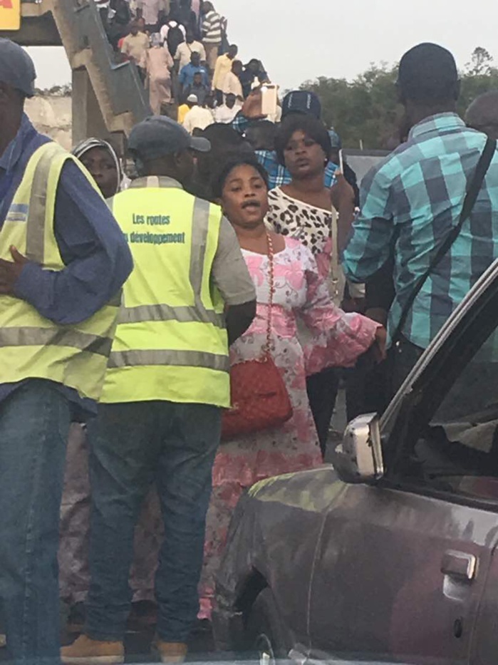 TENTATIVE DE CALLAISSAGE DE VÉHICULES : Quand les "amazones" de Khalifa Sall versent dans la provocation