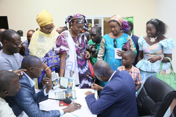 Les images de la Cérémonie de lancement et de dédicace du livre du Dr Papa Modou Ndiaye, Directeur administrateur Général du Fond d’Entretien Routier Les images de la Cérémonie de lancement et de dédicace du livre du Dr Papa Modou Ndiaye, Directeur administrateur Général du Fond d’Entretien Routier