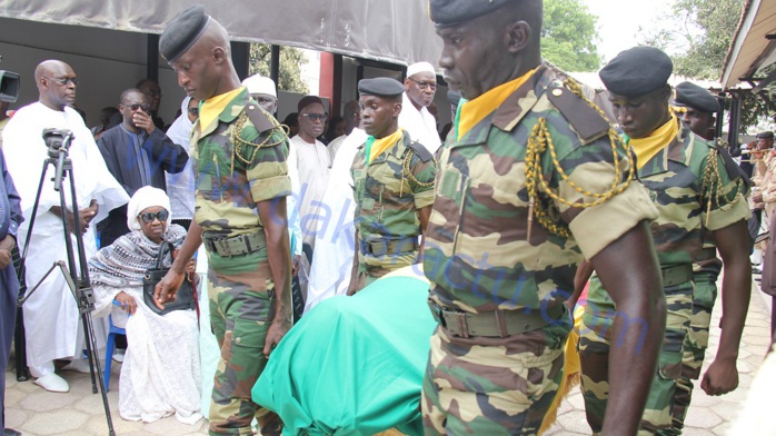Levée du corps de l'ancien PM : La République rend hommage à Habib Thiam Levée du corps de l'ancien PM : La République rend hommage à Habib Thiam