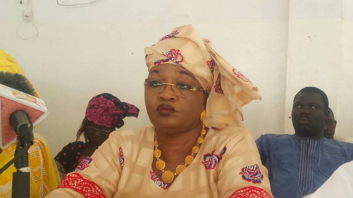 AÏDA MBODJ SANS DÉTOURS : " Je porterais plainte conte ces fainéants, s'il arrivait malheur à Wade... Le consensus de la Cena ne nous engage pas '