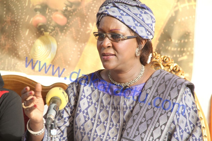 AMSATOU SOW SIDIBÉ : '' J'ai honte! Le régime a terni l'image du Sénégal... À Touba mes cartes ont été inversées '' AMSATOU SOW SIDIBÉ : '' J'ai honte! Le régime a terni l'image du Sénégal... À Touba mes cartes ont été inversées ''