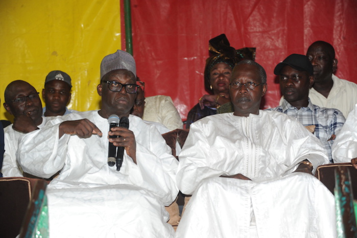 ASSEMBLÉE NATIONALE ET PRIMATURE : Macky renouvelle sa confiance à Niasse et Dionne ASSEMBLÉE NATIONALE ET PRIMATURE : Macky renouvelle sa confiance à Niasse et Dionne