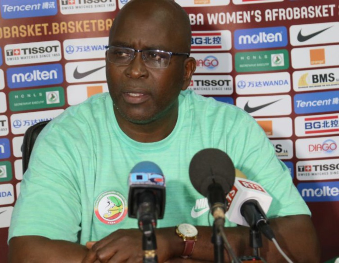 Tapha Gaye se projette sur les quarts de finale : « Se qualifier n’était pas acquis… Le Cameroun ce sera comme le Congo » Tapha Gaye se projette sur les quarts de finale : « Se qualifier n’était pas acquis… Le Cameroun ce sera comme le Congo »