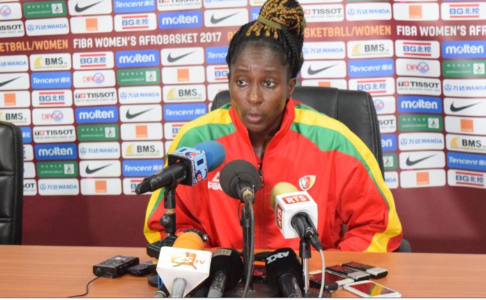 Lonlack Ramses, capitaine du Cameroun : « On a un peu craqué… Elles en voulaient plus que nous les sénégalaises » Lonlack Ramses, capitaine du Cameroun : « On a un peu craqué… Elles en voulaient plus que nous les sénégalaises »