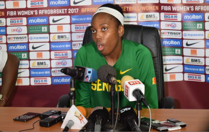 Aya Traoré, capitaine des Lionnes, après la qualif en demi : « On a eu une entame difficile… Savoir se préparer pour demain » Aya Traoré, capitaine des Lionnes, après la qualif en demi : « On a eu une entame difficile… Savoir se préparer pour demain »