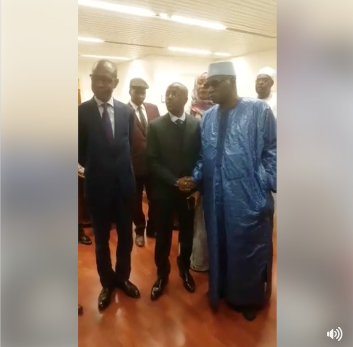 VISITE DE COURTOISIE : Le nouveau Khalife des Tidianes à l’Ambassade et au Consulat du Sénégal à Paris