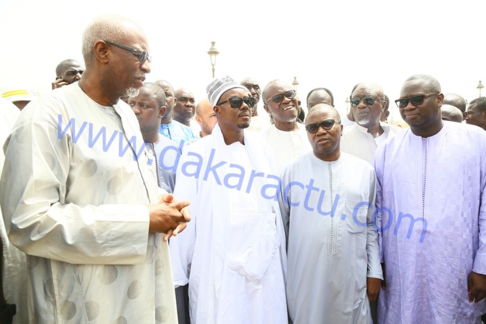 Les images de la visite de Serigne Bass Abdou Khadre à la grande mosquée Massalikoul Djinane Les images de la visite de Serigne Bass Abdou Khadre à la grande mosquée Massalikoul Djinane