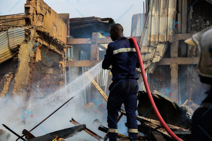 Les images du violent incendie au "PARC LAMBAY" Les images du violent incendie au "PARC LAMBAY"