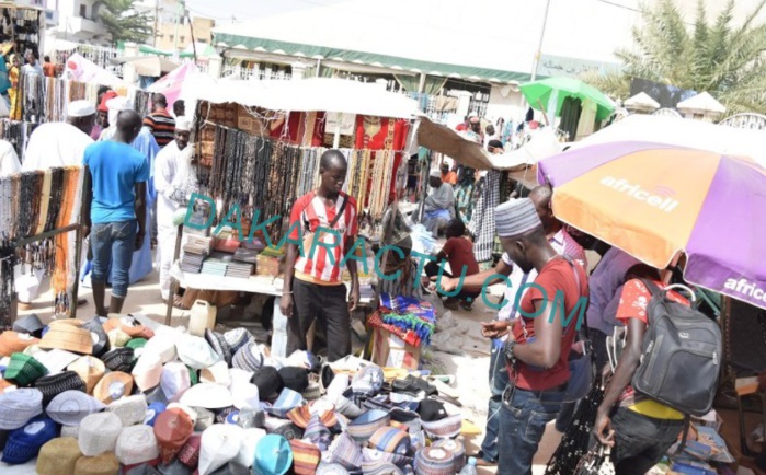 Médina Baye : l'esplanade de la mosquée se transforme en foire le temps du Gamou (Images)