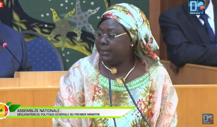 Sokhna Dieng Mbacké au Premier ministre : « Votre DPG était sans âme » Sokhna Dieng Mbacké au Premier ministre : « Votre DPG était sans âme »