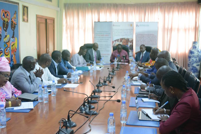 Trafic de faux médicaments : Abdoulaye Diouf Sarr en croisade contre les « marchands de la mort » Trafic de faux médicaments : Abdoulaye Diouf Sarr en croisade contre les « marchands de la mort »