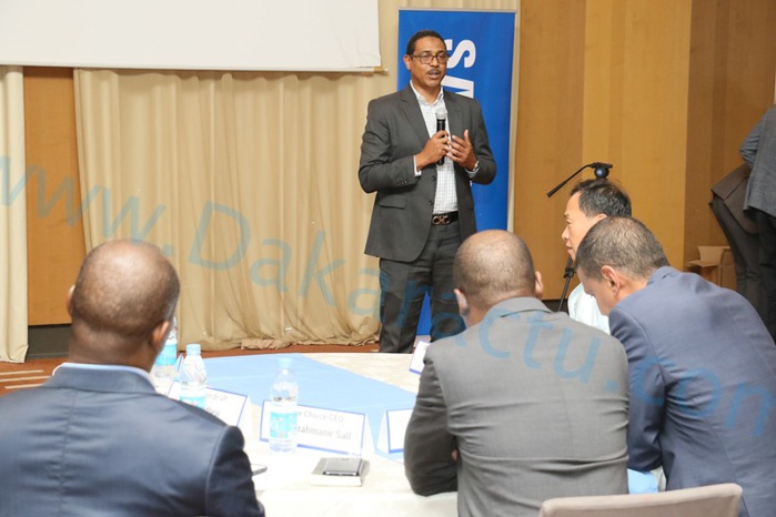   Déjeuner-Presse Samsung / Lancement de la stratégie Samsung 2018 : "Nous sommes numéro 1 mondial dans le domaine des Smartphones et des TV" (Sung Yoon PDG Samsung-Africa) (Photos)