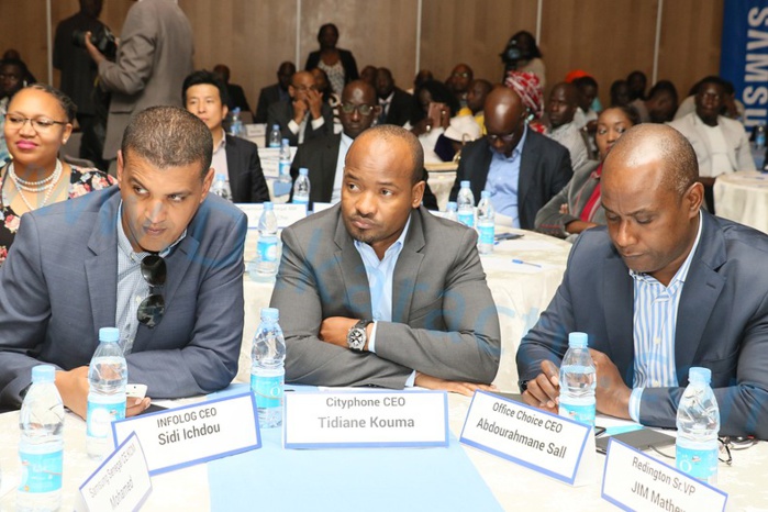   Déjeuner-Presse Samsung / Lancement de la stratégie Samsung 2018 : "Nous sommes numéro 1 mondial dans le domaine des Smartphones et des TV" (Sung Yoon PDG Samsung-Africa) (Photos)