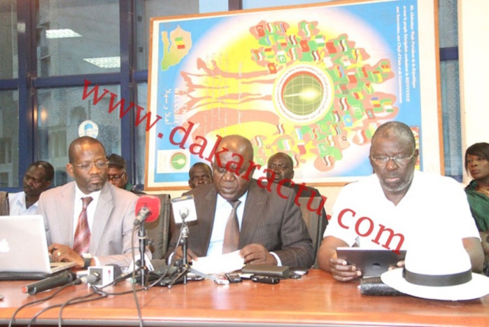 Manifs « contre » la visite de Macron : Le coup médiatique que le Pds prépare contre Macky / A la manœuvre : un cabinet international de com Manifs « contre » la visite de Macron : Le coup médiatique que le Pds prépare contre Macky / A la manœuvre : un cabinet international de com