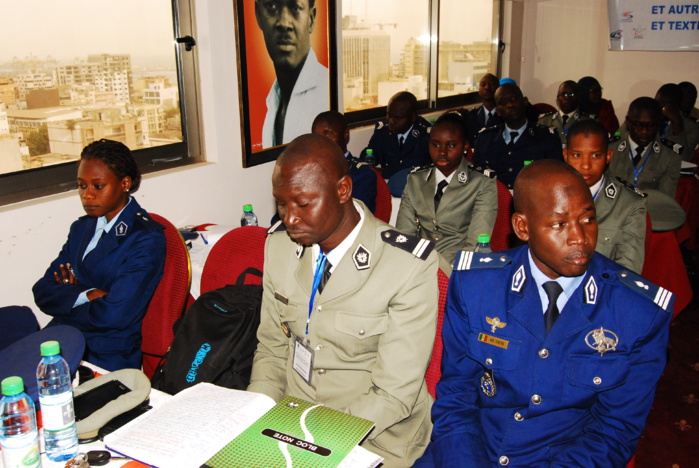 Produits chimiques dangereux : La Douane et la Gendarmerie formées à leur identification et au contrôle Produits chimiques dangereux : La Douane et la Gendarmerie formées à leur identification et au contrôle