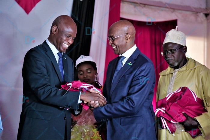 Les images de la cérémonie de présentation de vœux et de décoration du personnel du ministère de l’hydraulique et de l’assainissement Les images de la cérémonie de présentation de vœux et de décoration du personnel du ministère de l’hydraulique et de l’assainissement