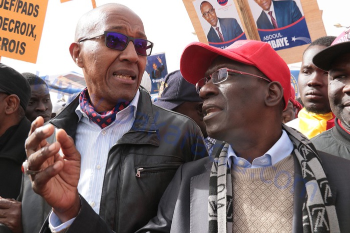 Les images de la grande marche de l'opposition de ce vendredi 9 février