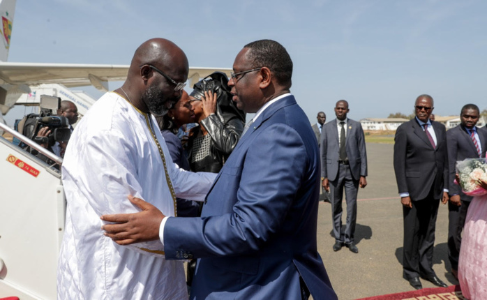 Les images de l'arrivée du Président George Weah à l'aéroport militaire Léopold Sédar Senghor