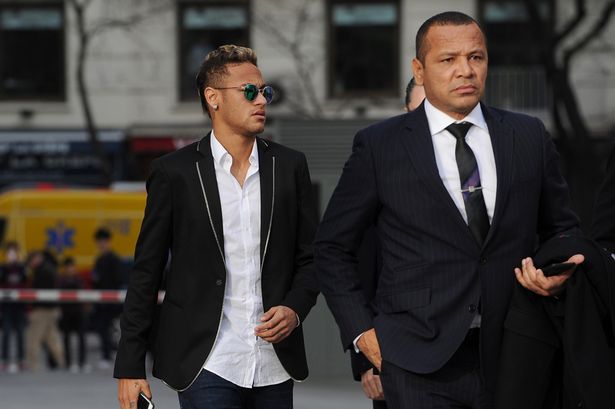 PSG : Neymar, son père répond à ses détracteurs
