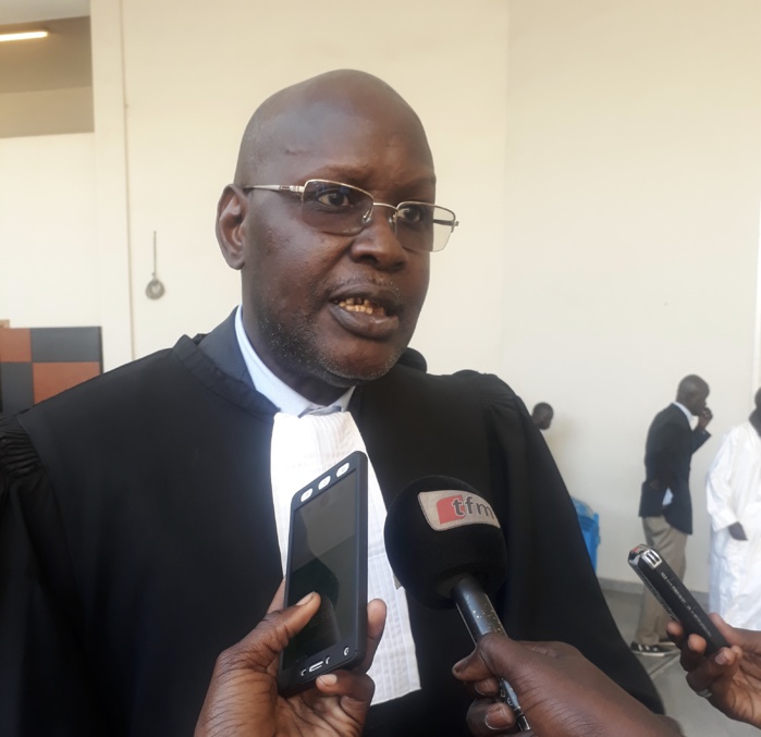 Procès Khalifa Sall : La poignante plaidoirie de Me Khassimou Touré, frère de Mbaye Touré Procès Khalifa Sall : La poignante plaidoirie de Me Khassimou Touré, frère de Mbaye Touré
