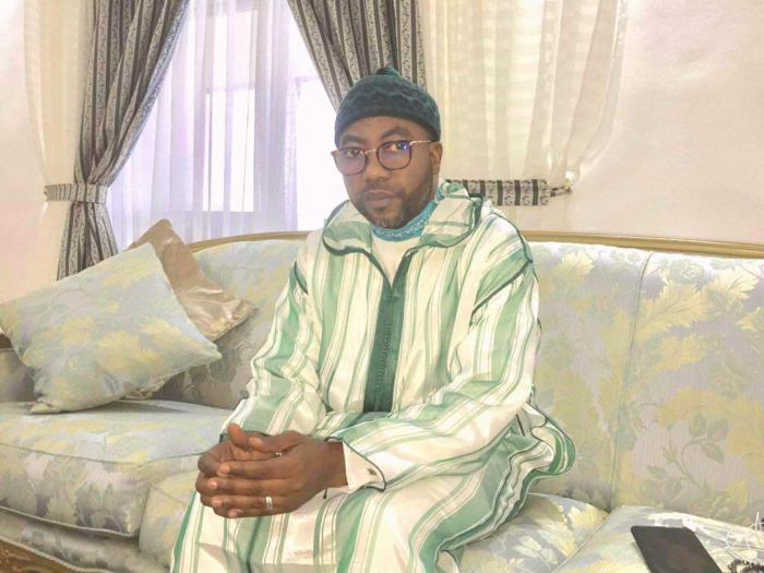 PRÉSIDENTIELLE 2019 : Sheikh Alassane Sène « Tarrë Yalla » annonce sa candidature PRÉSIDENTIELLE 2019 : Sheikh Alassane Sène « Tarrë Yalla » annonce sa candidature