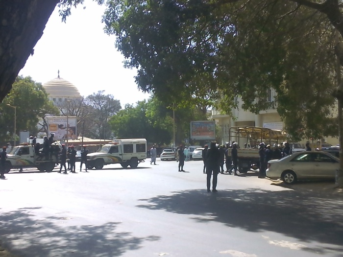 Marche de l'opposition : Dakar ville sous haute surveillance policière Marche de l'opposition : Dakar ville sous haute surveillance policière
