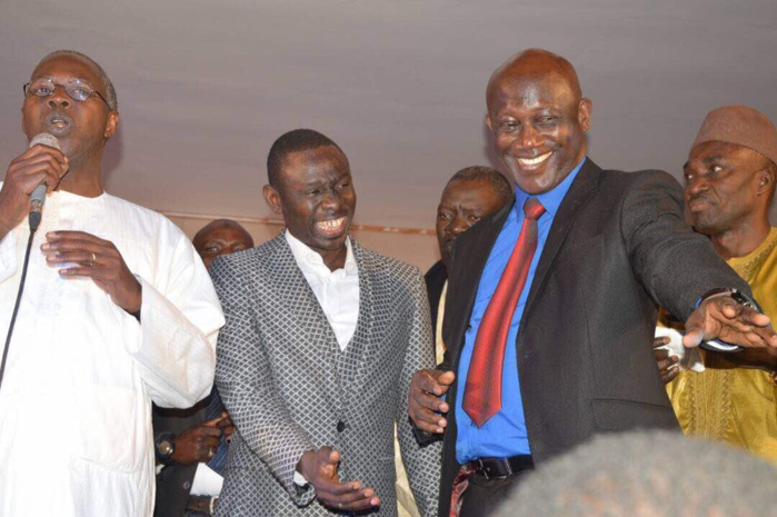 SOIRÉE "COMEVA" AU CICES : Pape Diouf fait danser les autorités dont le Premier ministre SOIRÉE "COMEVA" AU CICES : Pape Diouf fait danser les autorités dont le Premier ministre