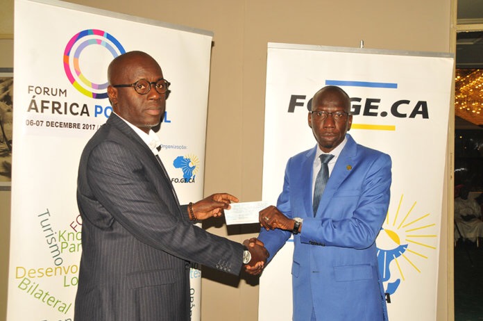 FOGECA : Remise des fonds octroyés par M. James Ndambo