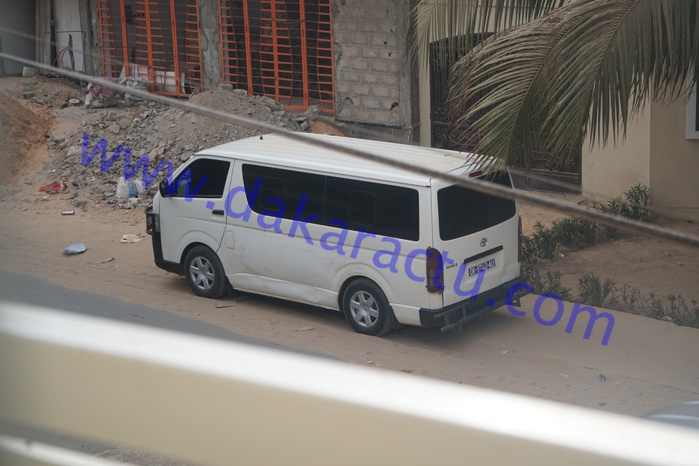 Barthélémy Dias en direct sur Dakaractu : la Section de recherche encercle nos locaux Barthélémy Dias en direct sur Dakaractu : la Section de recherche encercle nos locaux