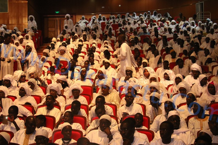Les images de la Conférence religieuse du Daara Seydina Limamoulaye au Grand Théâtre de Dakar Les images de la Conférence religieuse du Daara Seydina Limamoulaye au Grand Théâtre de Dakar