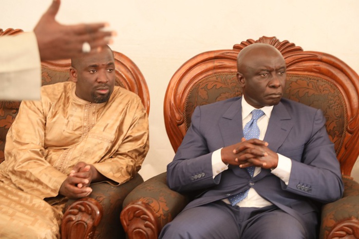 Présentation de condoléances chez Serigne Diagne : Idy dévoile un pan de sa jeunesse auprès de la famille Présentation de condoléances chez Serigne Diagne : Idy dévoile un pan de sa jeunesse auprès de la famille