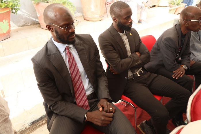 Présentation de condoléances chez Serigne Diagne : Idy dévoile un pan de sa jeunesse auprès de la famille