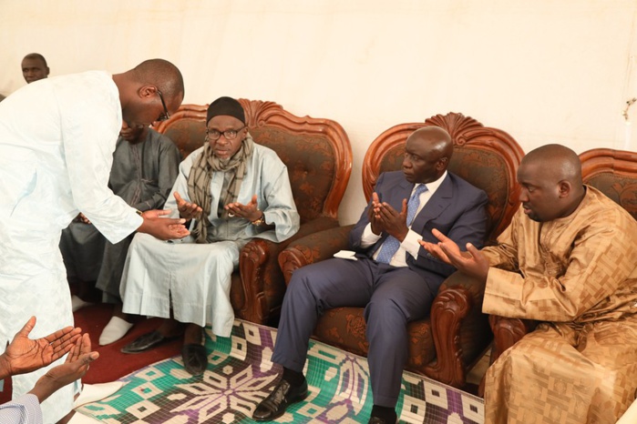 Présentation de condoléances chez Serigne Diagne : Idy dévoile un pan de sa jeunesse auprès de la famille
