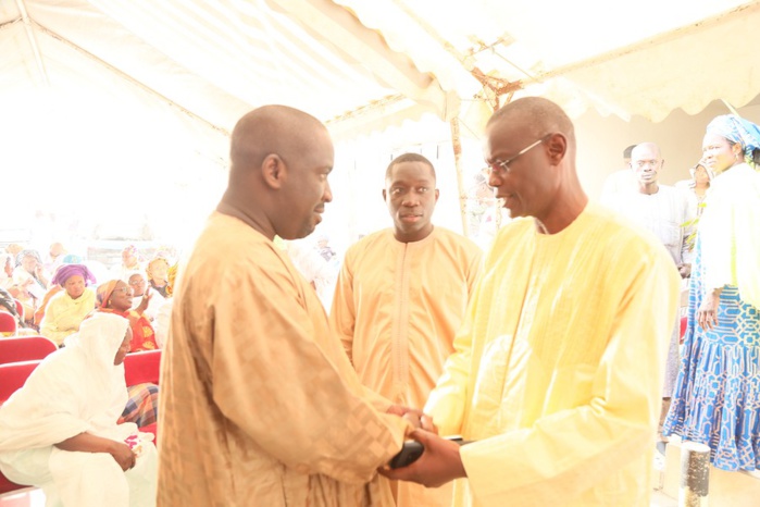 CASTORS : Le président Macky Sall envoie une forte délégation présenter ses condoléances à Serigne Diagne CASTORS : Le président Macky Sall envoie une forte délégation présenter ses condoléances à Serigne Diagne
