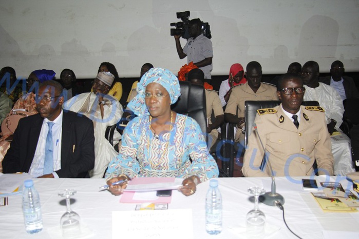 Solidarité Nationale : A travers les filets sociaux le Sénégal va contribuer à la lutte contre la pauvreté et à l’exclusion sociale des ménages vulnérables. Solidarité Nationale : A travers les filets sociaux le Sénégal va contribuer à la lutte contre la pauvreté et à l’exclusion sociale des ménages vulnérables.