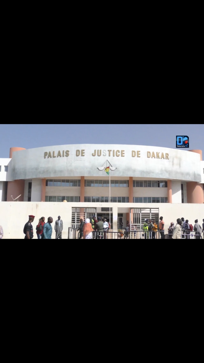 7ème jour du procès Imam Ndao et Cie : Boubacar Decoll Ndiaye accuse la police mauritanienne de l'avoir maltraité 7ème jour du procès Imam Ndao et Cie : Boubacar Decoll Ndiaye accuse la police mauritanienne de l'avoir maltraité