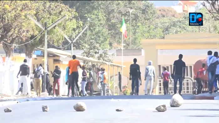 Manif anti-parrainage : ça chauffe au campus de Dakar