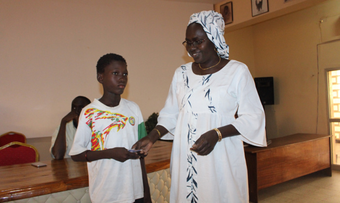 Kaolack : La mairie dégage 12 millions de Fcfa pour offrir des bourses d'études et des aides à 1.200 élèves Kaolack : La mairie dégage 12 millions de Fcfa pour offrir des bourses d'études et des aides à 1.200 élèves