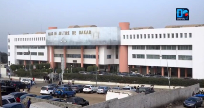 Mame Bâ : "Avec Abdoul Ahad Diop, Abou Hatem (Moustapha Diop) nous a suggéré d'aller en Gambie pour échapper à la police" Mame Bâ : "Avec Abdoul Ahad Diop, Abou Hatem (Moustapha Diop) nous a suggéré d'aller en Gambie pour échapper à la police"