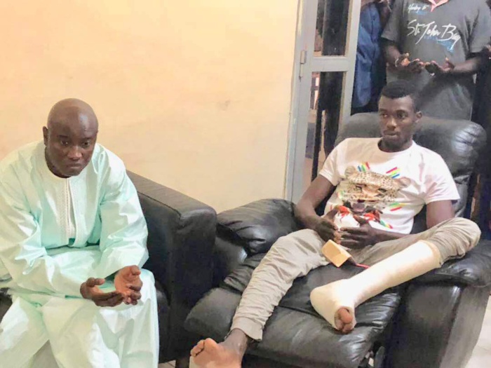 ACCIDENT MORTEL IMPLIQUANT UN VÉHICULE DE POLICE : Le ministre de l’Intérieur chez les familles des victimes ACCIDENT MORTEL IMPLIQUANT UN VÉHICULE DE POLICE : Le ministre de l’Intérieur chez les familles des victimes