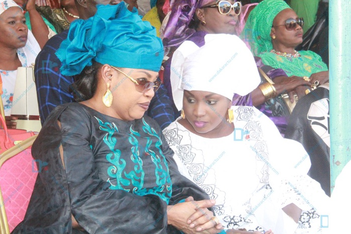 DIOURBEL- Les images de la cérémonie de remise des notifications de financements du ministre de la femme portant 80 millions de francs Cfa. DIOURBEL- Les images de la cérémonie de remise des notifications de financements du ministre de la femme portant 80 millions de francs Cfa.