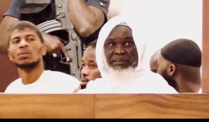 Interrogatoire de l'Imam Ndao : Ses souteneurs prennent d'assaut le tribunal Interrogatoire de l'Imam Ndao : Ses souteneurs prennent d'assaut le tribunal