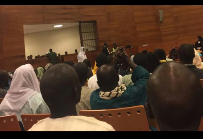 Imam Ndao : " La charia s'appliquera au Sénégal quand les Sénégalais l'auront voulu (...) Pourquoi je collectionne des vidéos de l'État islamique" Imam Ndao : " La charia s'appliquera au Sénégal quand les Sénégalais l'auront voulu (...) Pourquoi je collectionne des vidéos de l'État islamique"