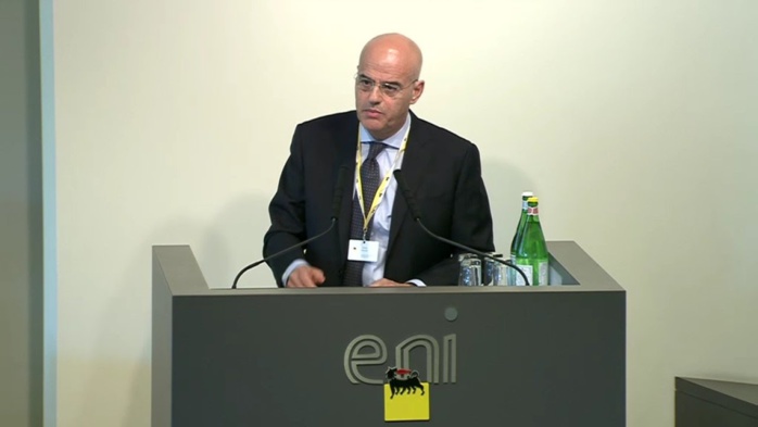 Pétrole : le PDG de Eni au Sénégal, à l'heure où devait s’ouvrir son procès pour une affaire de corruption au Nigéria Pétrole : le PDG de Eni au Sénégal, à l'heure où devait s’ouvrir son procès pour une affaire de corruption au Nigéria