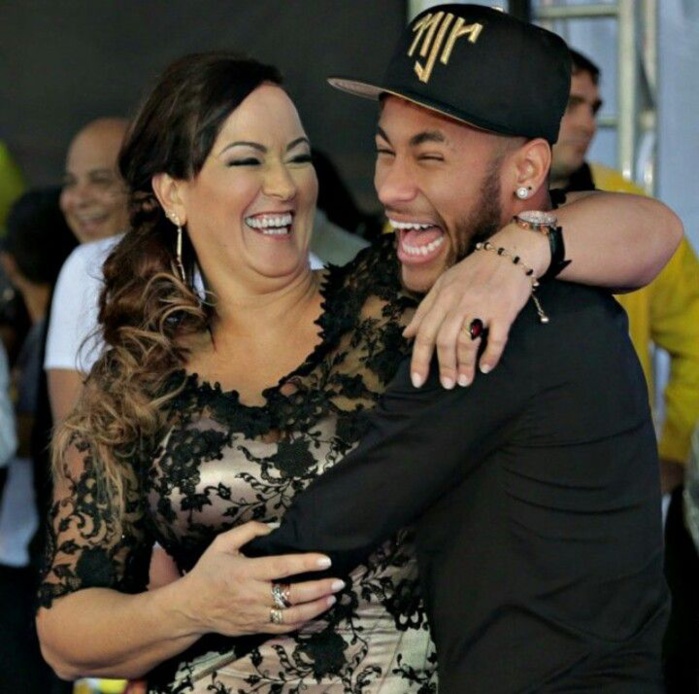 PSG : la mère de Neymar préférerait le Real PSG : la mère de Neymar préférerait le Real