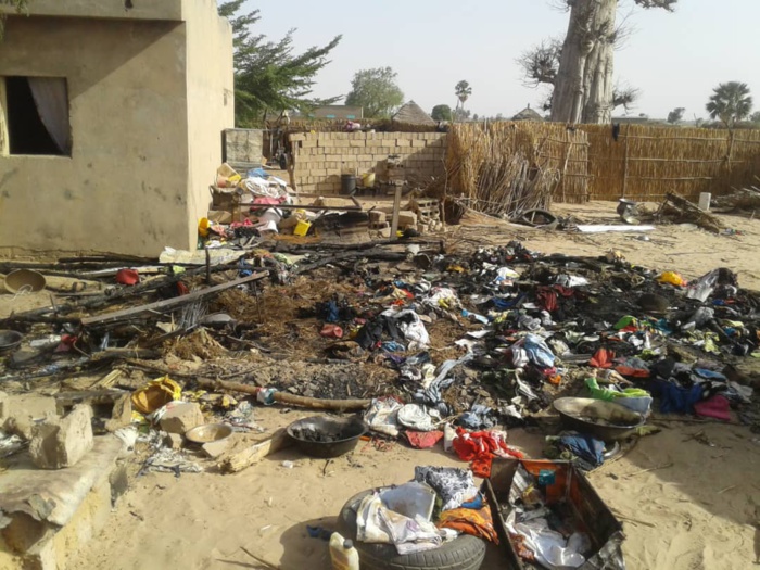 RETOUR SUR LE DRAME DE FASS BARIGO -  Le toit en paille a cédé... Deux jumelles ont péri... Fallou et Diarra sauvés par papa...Les quatre enfants inhumés à Diourbel'