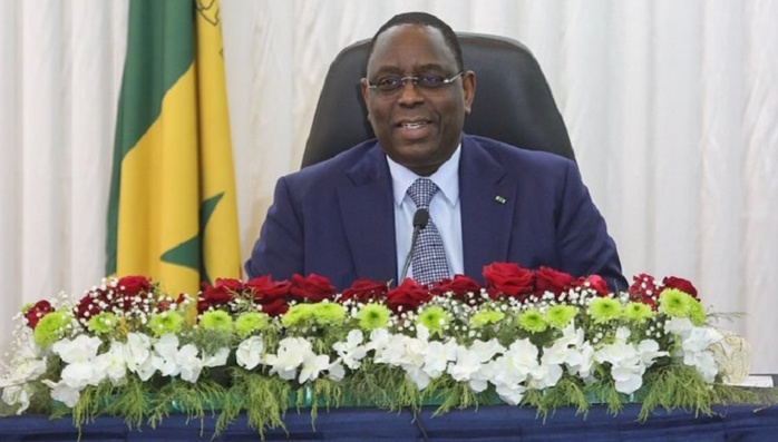 Macky Sall gâte les étudiants : les bourses augmentent, le prix de la restauration diminue Macky Sall gâte les étudiants : les bourses augmentent, le prix de la restauration diminue